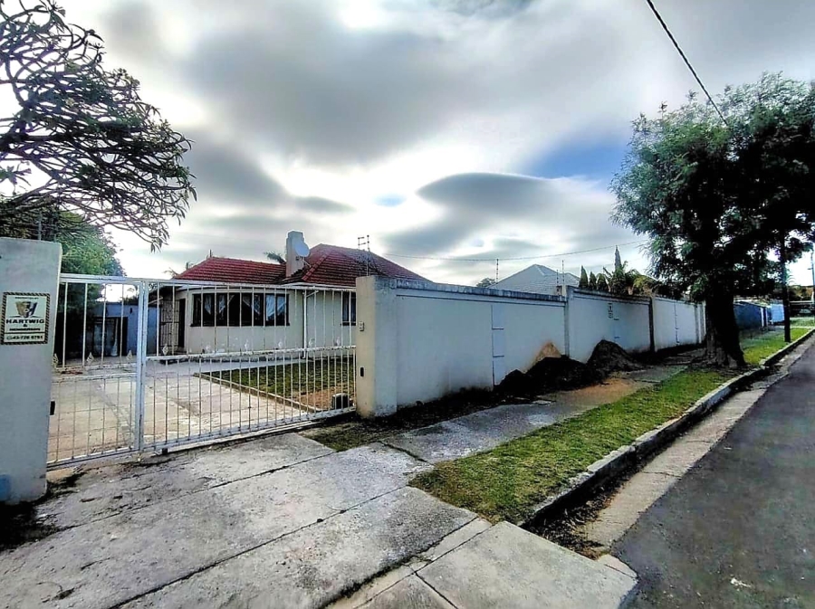 3 Bedroom Property for Sale in Baysville Eastern Cape